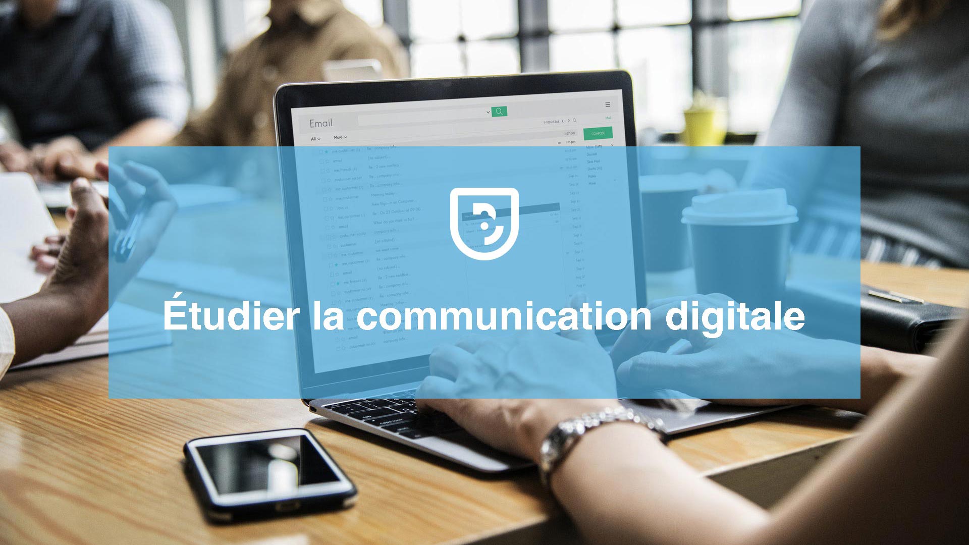 Étudier la communication digitale après le bac